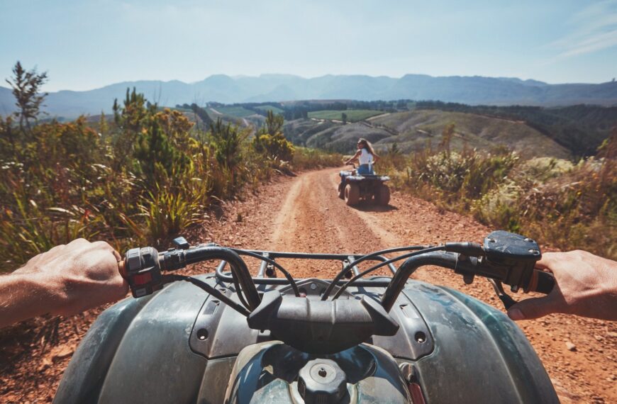 Gdzie można jeździć quadem? Wymagania prawne i najlepsze miejsca