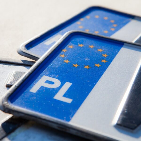 Wymiar tablic rejestracyjnych: wszystko, co musisz wiedzieć o tablicach