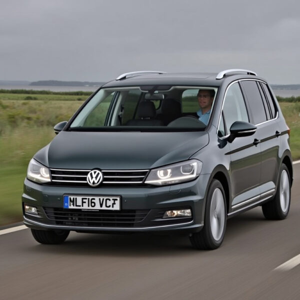 Volkswagen Touran – opinie, cena, dane techniczne, wymiary, spalanie, osiągi