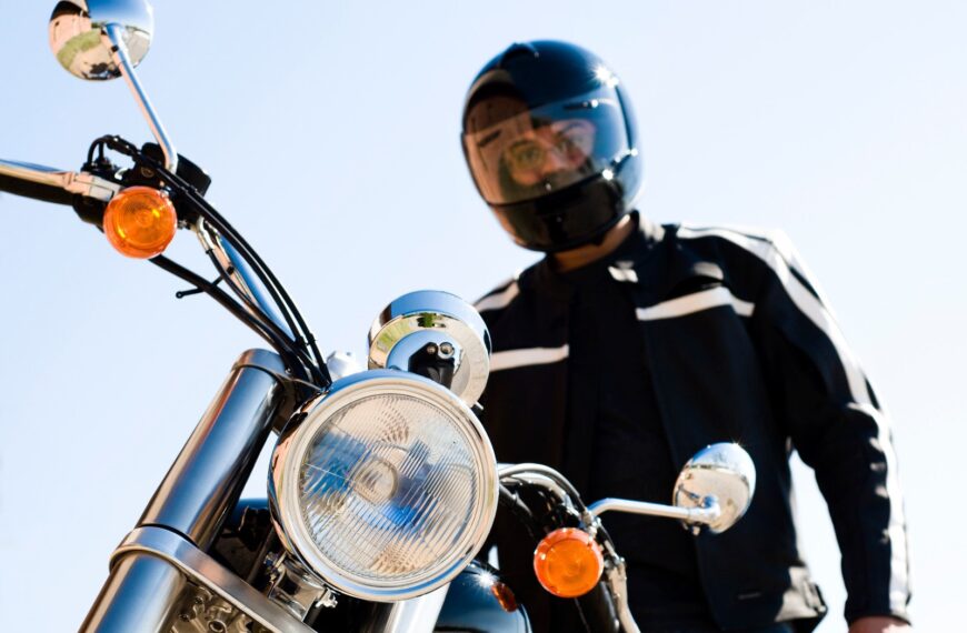 Jakie zmiany czekają motocyklistów w 2024 roku? Najnowsze przepisy i regulacje.