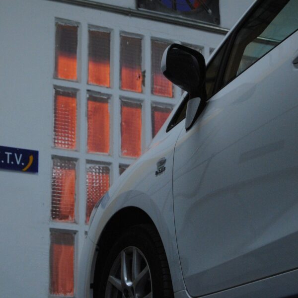 Zrównoważona moda w motoryzacji: jakie materiały ekopojazdy stają się hitem rynku?