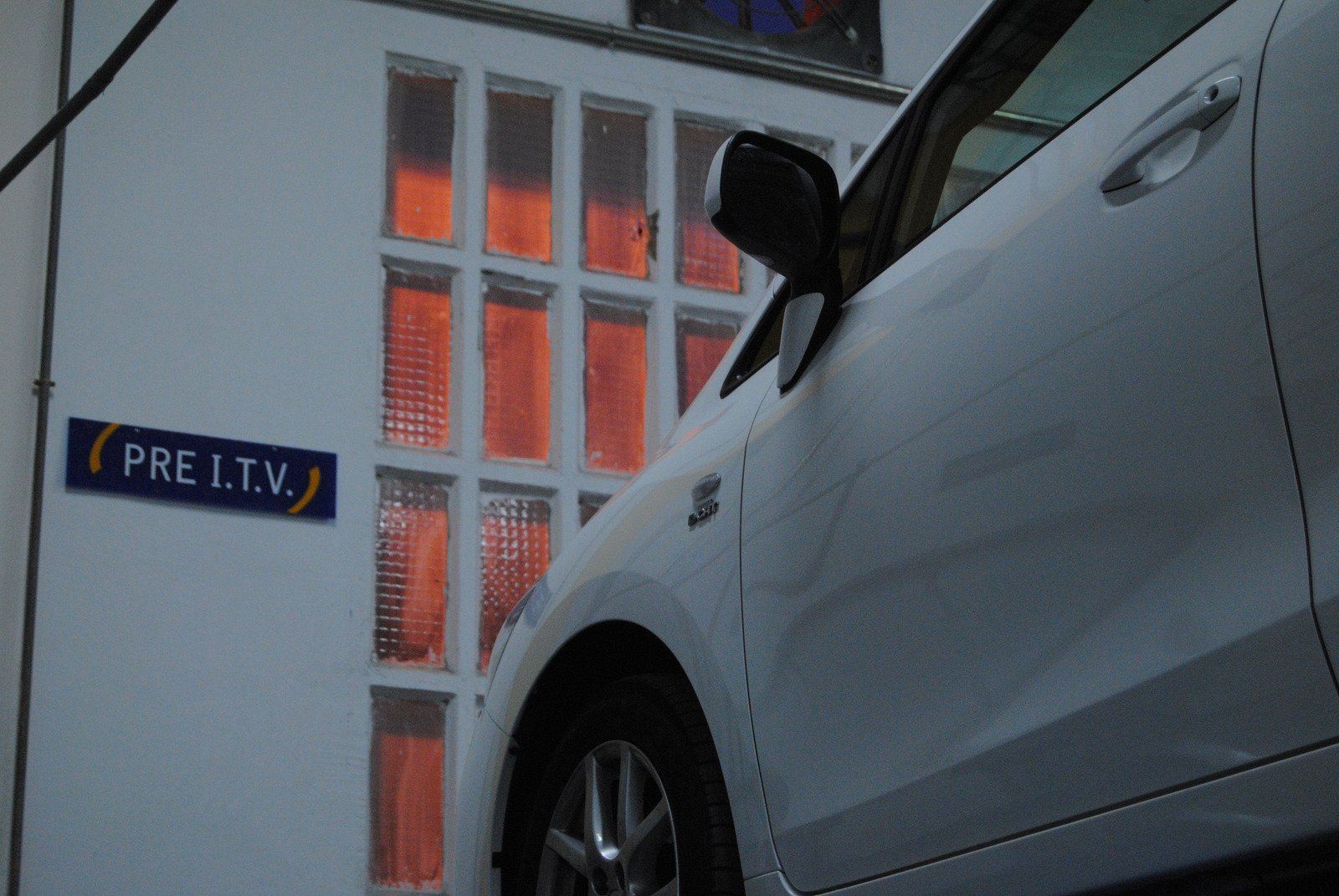 Zrównoważona moda w motoryzacji: jakie materiały ekopojazdy stają się hitem rynku?